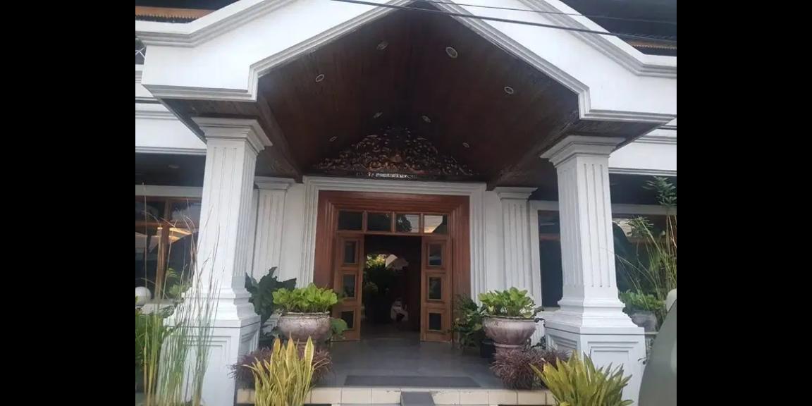 Dijual Hotel 2 Lantai di Jalan Dr. Wahidin, Kabupaten Cilacap Dijual Hotel 2 Lantai di Jalan Dr. Wahidin, Kabupaten Cilacap