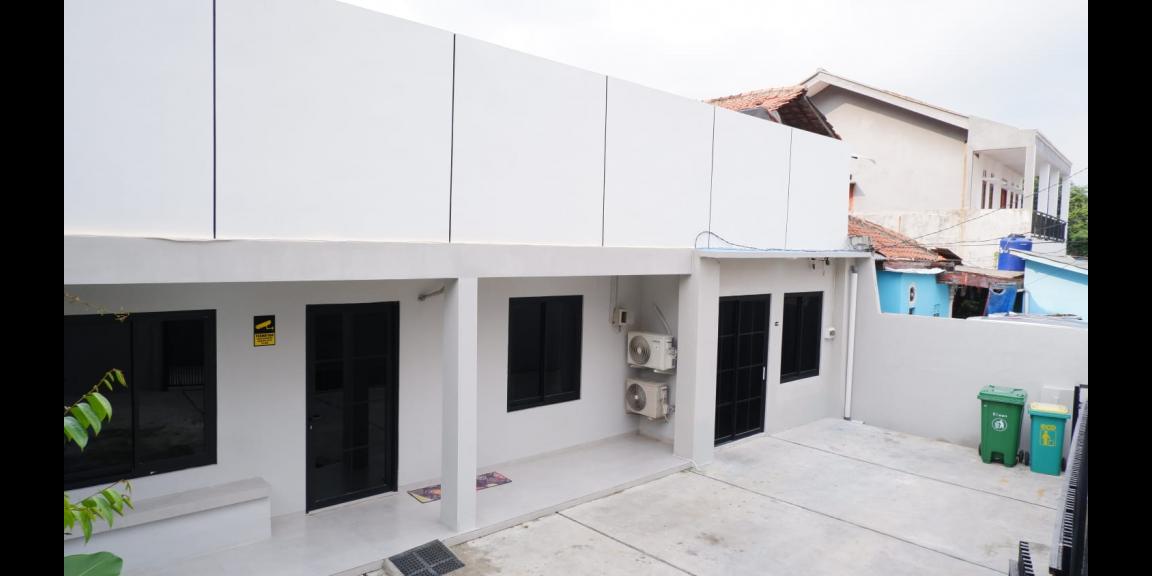 Dijual Rumah Kos di Jalan Mampang Prapatan, Jakarta Selatan Dijual Rumah Kos di Jalan Mampang Prapatan, Jakarta Selatan