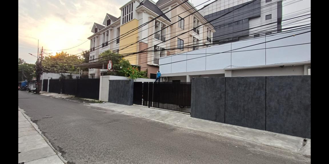 Dijual Rumah Kos di Jalan Mampang Prapatan, Jakarta Selatan Dijual Rumah Kos di Jalan Mampang Prapatan, Jakarta Selatan