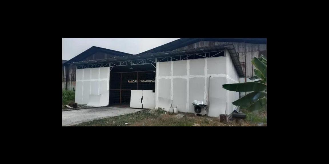 Dijual Gudang Sangat Luas di Jalan Gatot Subroto, Kabupaten Tangerang Dijual Gudang Sangat Luas di Jalan Gatot Subroto, Kabupaten Tangerang