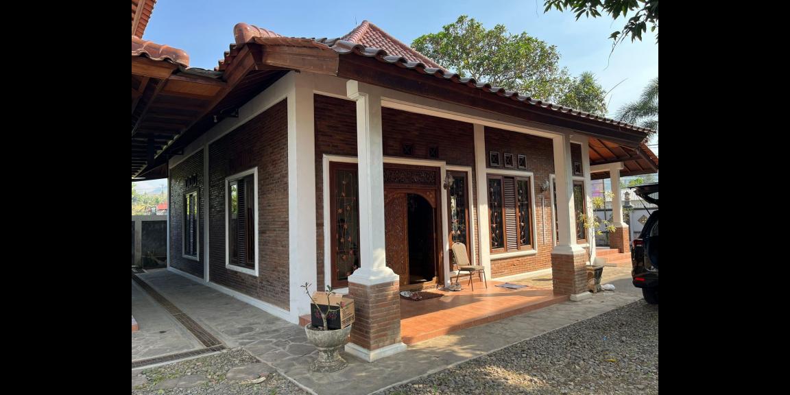 Dijual Villa SHM di Raya Senggigi, Lombok Barat Dijual Villa SHM di Raya Senggigi, Lombok Barat