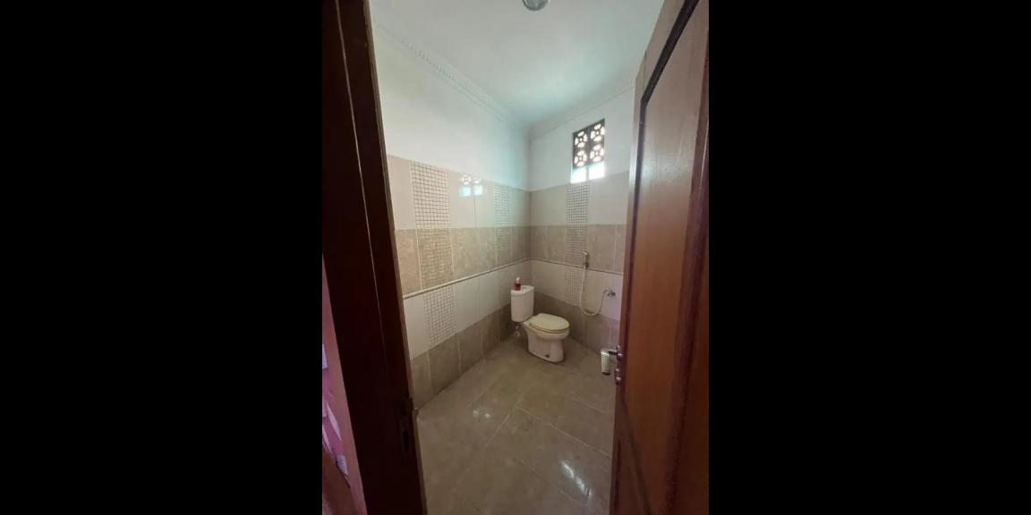 Dijual Gedung Kantor di Raya Tapos, Kota Depok Dijual Gedung Kantor di Raya Tapos, Kota Depok