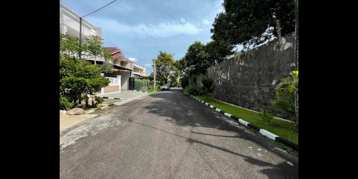 Dijual Tanah SHM di Jalan Sungai Pesanggrahan, Kota Depok Dijual Tanah SHM di Jalan Sungai Pesanggrahan, Kota Depok