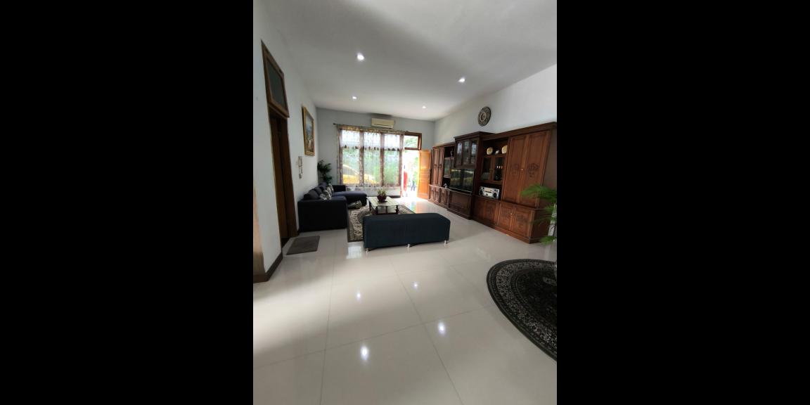 Dijual Rumah 2 Lantai di Jalan Warung Buncit, Jakarta Selatan Dijual Rumah 2 Lantai di Jalan Warung Buncit, Jakarta Selatan