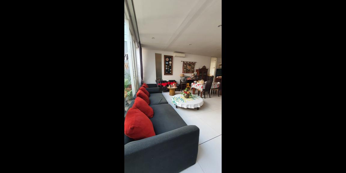 Jual Rumah Pakuwon Indah Surabaya Barat Siap Huni 2 Lantai Jual Rumah Pakuwon Indah Surabaya Barat Siap Huni 2 Lantai