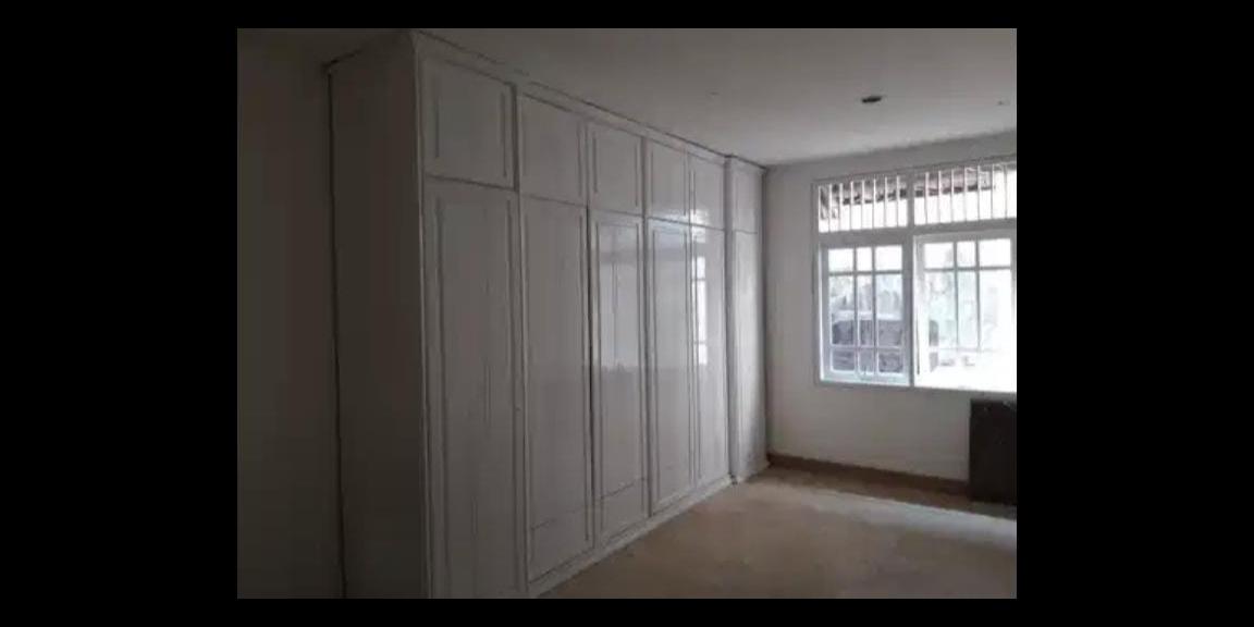 Dijual Rumah di Bintaro Utara Sektor 1, Jakarta Selatan Dijual Rumah di Bintaro Utara Sektor 1, Jakarta Selatan