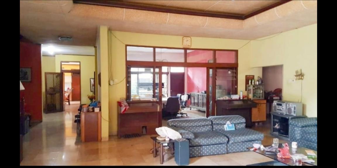 Dijual Rumah Luas di Jalan Siaga Raya, Jakarta Selatan Dijual Rumah Luas di Jalan Siaga Raya, Jakarta Selatan