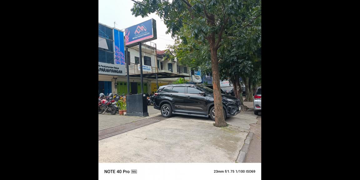 Dijual Gedung di Jalan BKR Lingkar Selatan, Kota Bandung Dijual Gedung di Jalan BKR Lingkar Selatan, Kota Bandung