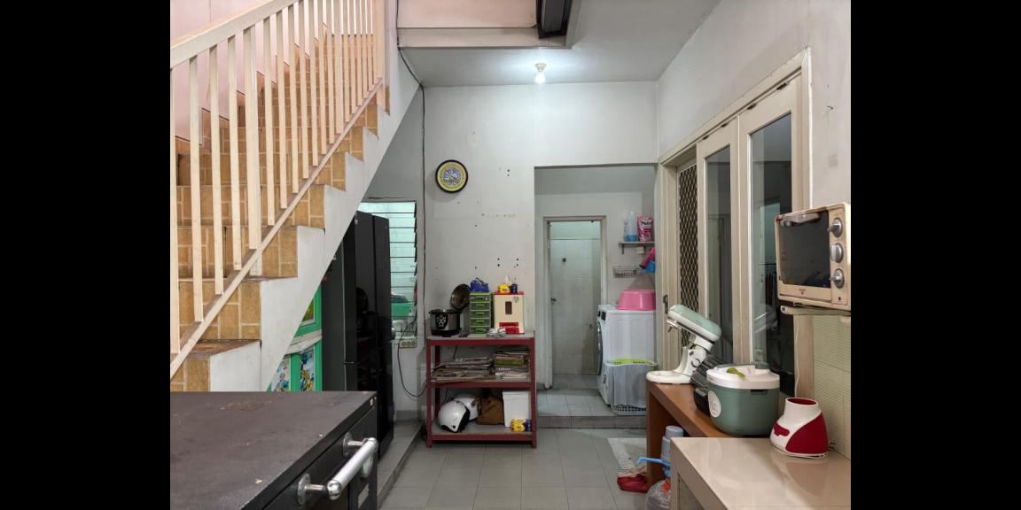 Rumah Minimalis Siap huni Di Perumahan Central Park A. Yani Ketintang Surabaya Rumah Minimalis Siap huni Di Perumahan Central Park A. Yani Ketintang Surabaya