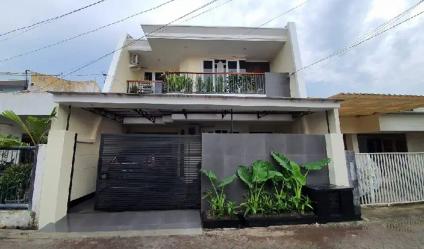 Rumah Mewah Pucang di Jalan Ngagel Timur Surabaya