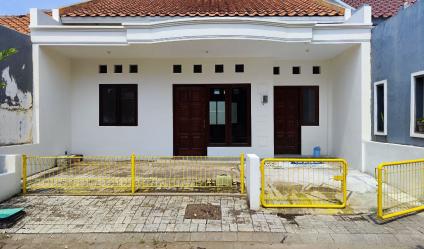 Dijual Rumah Siap Huni di Perumahan Bukit Palma Citraland Surabaya Barat