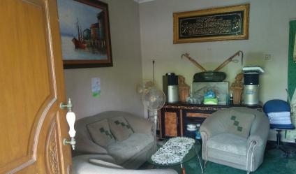 Rumah 1½ lantai Manukan Surabaya Barat