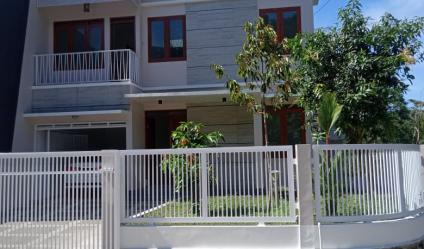 Rumah Cantik minimalis Dago Bandung