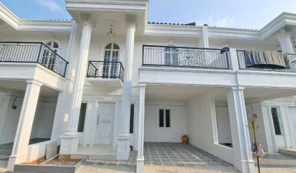 Townhouse 2lantai American classic Kramatjati Jakarta Timur 