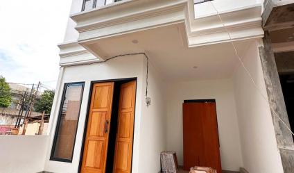 Rumah minimalis 2lantai Ciracas dekat Mall Cijantung Jakarta Timur 