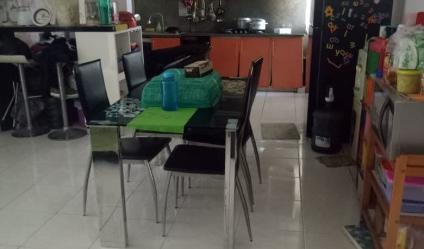  Dijual Rumah  Babatan pilang XV