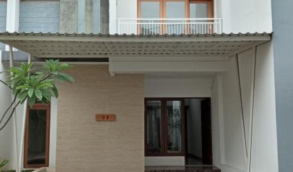 Rumah Hunian Keluarga  2 Lantai Di Jagakarsa Jakarta Selatan