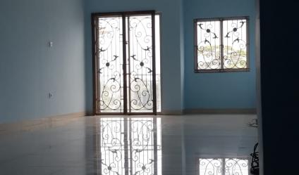 Jual Ruko 4 Lantai di Jl Radin Inten Duren Sawit Jakarta Timur tiap lantai ada Toilet LT 120 m2 LB 352 m2 SHM Listrik 3500 W harga 4,2 M (Nego)