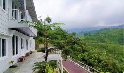 Dijual Villa Mewah Kemuning Karanganyar