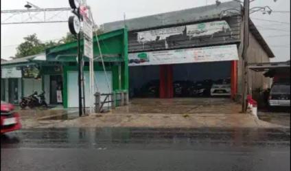 Dijual Showroom di Jalan Pangeran Cakrabuana, Kabupaten Cirebon