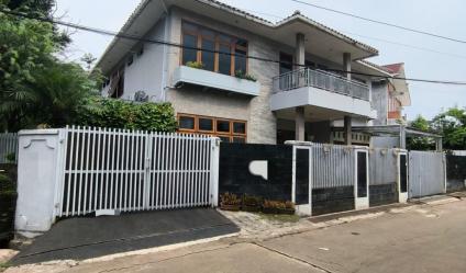 Dijual Rumah 2 Lantai di Jalan Warung Buncit, Jakarta Selatan