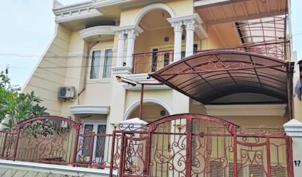 Dijual / Disewakan Rumah Full Renovasi Lokasi Tenggilis Surabaya
