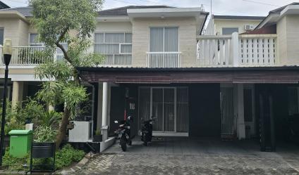 Dijual cepat Rumah Semi Furnish di Perumahan Royal Residence Wiyung Surabaya