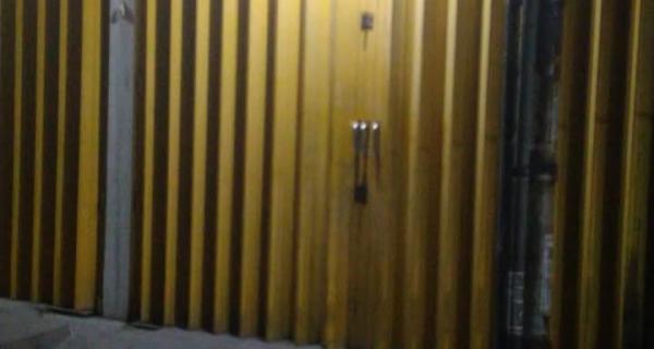 Dijual Kost 18 Kamar + Ruko Lokasi Strategis di Undaan Surabaya