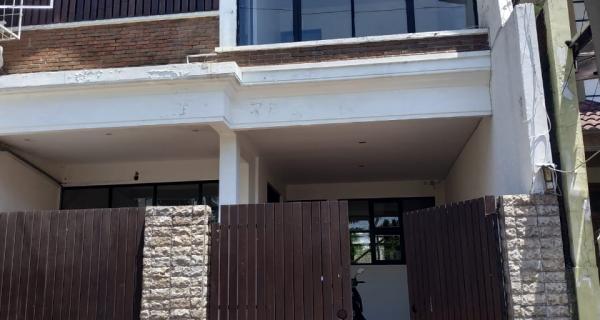 Jual Rumah Mewah SHM Daerah Tegalsari Pusat Kota Surabaya