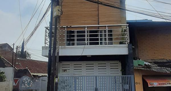 RUMAH MINIMALIS VIEW KOTA BANDUNG  DI CISITU DAGO 