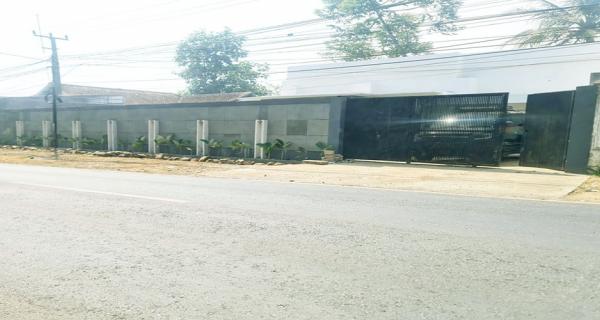 VILLA MODERN NUANSA BALI LENGKAP DENGAN KOLAM RENANG DI JL. RAYA BANJARAN – PANGALENGAN BANDUNG