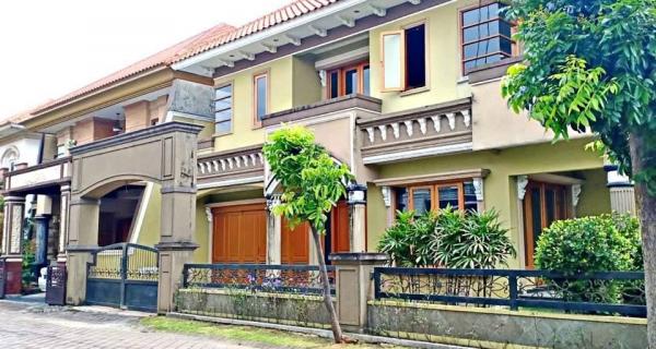 Rumah Mewah Siap Huni di Perumahan Regency 21 Jl. Arief Rahman Hakim Sukolilo Surabaya