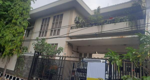 Jual Rumah Mewah di Jalan Barata Jaya Kota Surabaya
