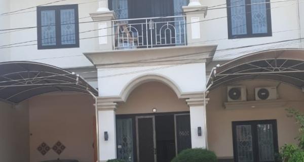 Rumah 2 Lantai di Kawasan Perumahan Kalijudan Regency Surabaya