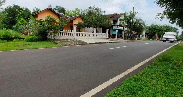 Jual Tanah 1102m² Tepi Jl Raya Mojogedang Karanganyar