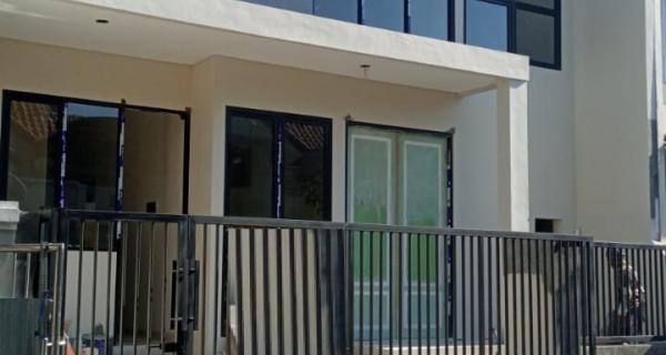 DIJUAL Rumah Taman Puspa Raya Bangunan 2lt  Baru Gress