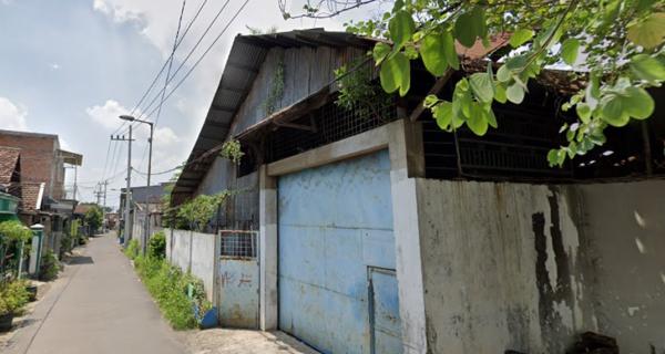 Jual Rumah dan Gudang Strategis di Jalan Pesantren Sidoarjo