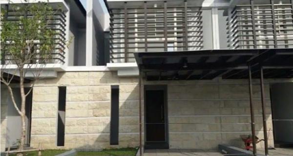 Rumah Masih Baru Gress Graha Natura Edenia Kota Surabaya