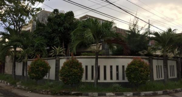 Jual Rumah Siap Huni di Dharmahusada Indah Barat Surabaya