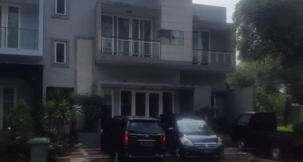 Rumah Mewah Minimalis Kawasan Cigadung Greenland Kota Bandung