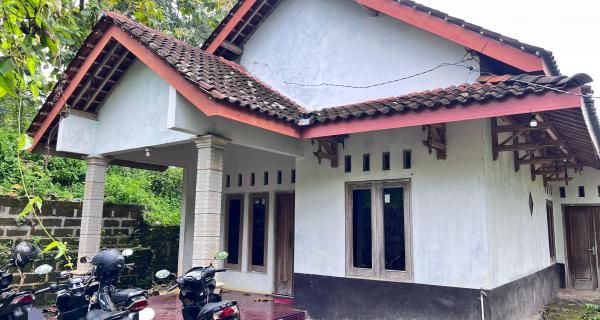  Rumah 300 Juta Dekat Pasar Mojogedang Karanganyar 