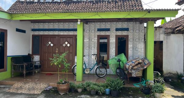 Rumah Klasik Siap Huni 174m² Dekat Pasar Kedawung, Sragen 