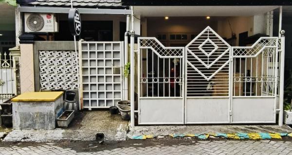 Rumah Murah Semi Furnished Siap huni di Perumahan Babatan Pilang Wiyung Surabaya