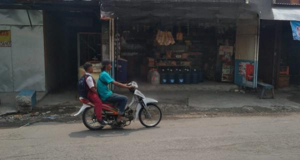 DIJUAL MURAH TOKO + RUMAH INDUK + KOST 25 KAMAR +  Lokasi SAMBIKEREP SURABAYA BARAT