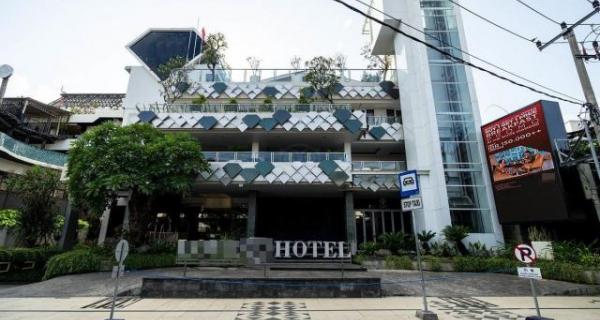 Dijual Hotel Mewah Aktif di Jalan Raya Legian, Kuta, Bali