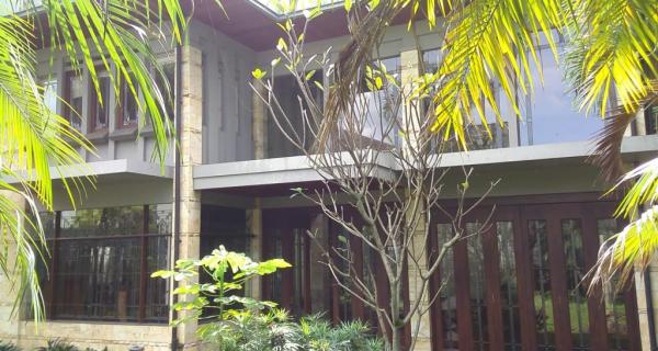 Jual Rumah Villa Mewah di Cipaganti Permai, Kota Bandung