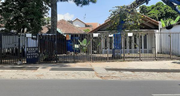 TANAH DAN BANGUNAN DUA LANTAI MAIN ROAD CIGADUNG BANDUNG