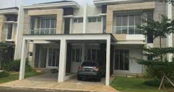 Disewakan Rumah 2 lantai lokasi Strategis Di River Valley Residence Lebak Bulus.