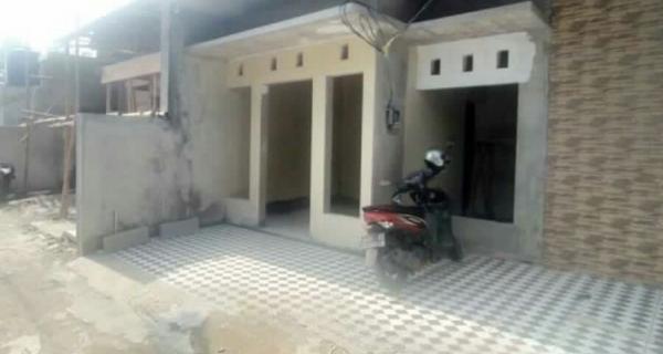 Rumah bertingkat Lokasi  Pabuaran CIbinong minimalis bagus dan murah