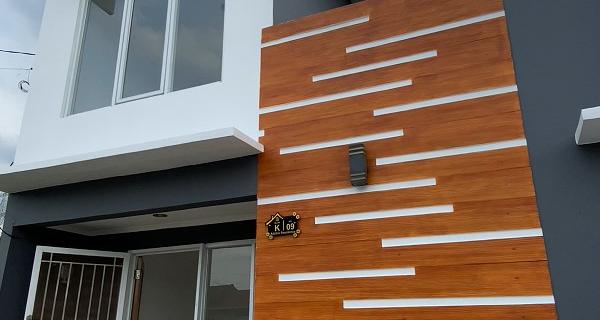 Rumah mezzanine siap huni akses stasiun Bekasi Timur 